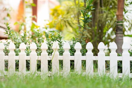 The Ultimate Guide to Fence Power Washing: Why You Need It and How to Do It Right